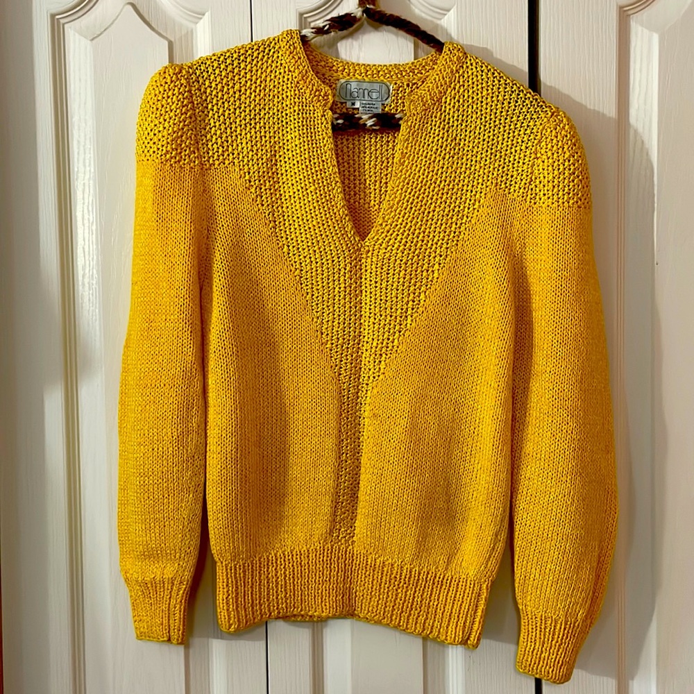 Vintage Nannell Sweater size Medium.